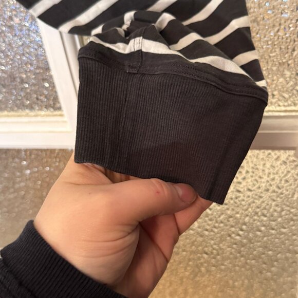 LULULEMON 🍋All Yours Long Sleeve Tee in Vitasea Material Black and White Stripe - Picture 4 of 9